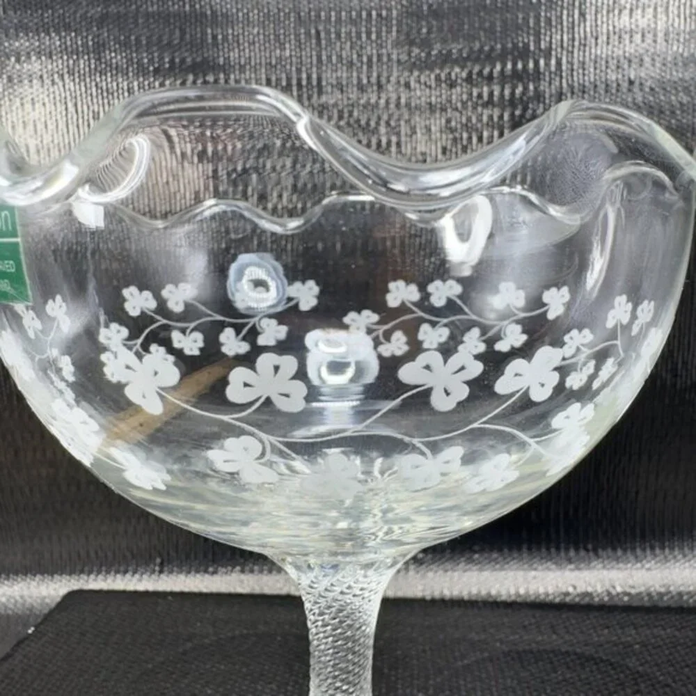Eamon Glass Engraved Clover Ireland Swirl Footed Compote Dish‎ Bowl Clear Glass